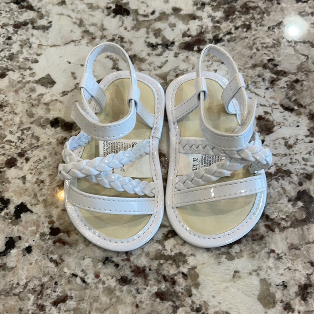 Gymboree white Velcro sandles